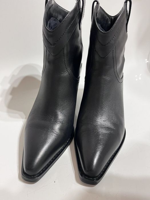 Жіночі чорні шкіряні ковбойки Agnetha PRPY 39 PRFLT0134W