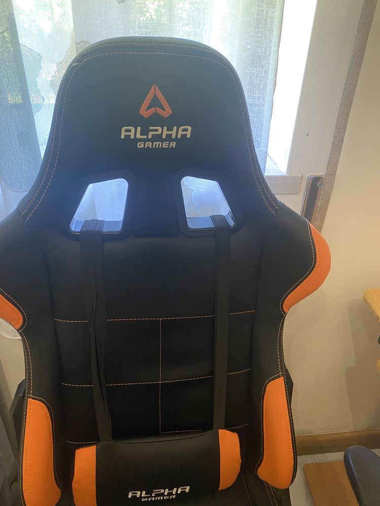 Cadeira gaming alpha gaming