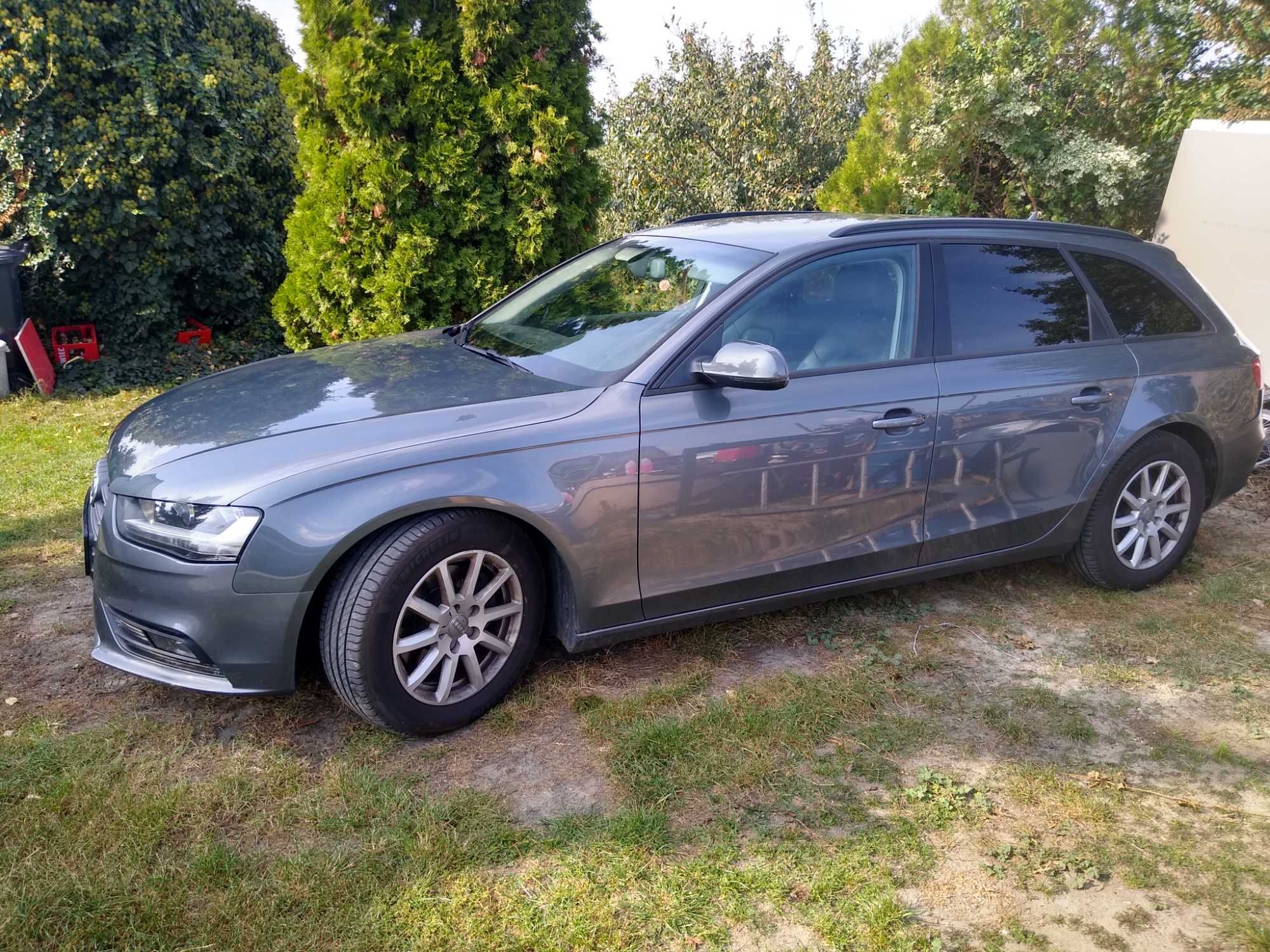 Audi A4 B8 Ultra lift 2.0 TDi full opcja ładny kolor okazja