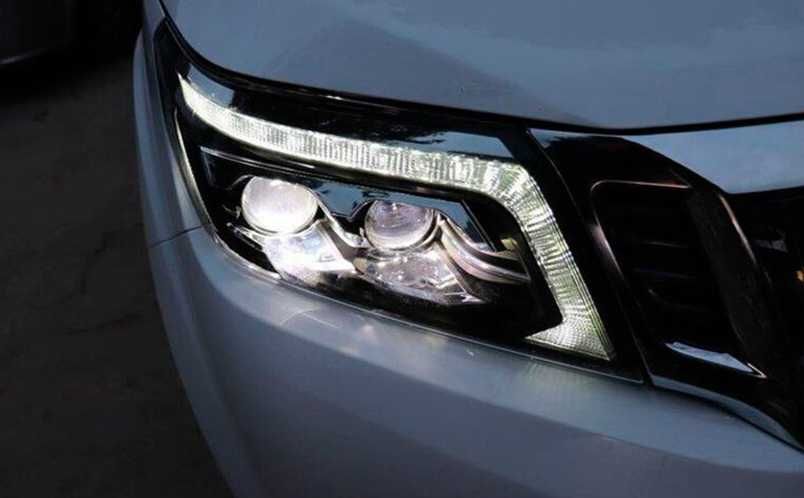 NOWE lampy przednie lampa przód Nissan Navara NP300 od 2014