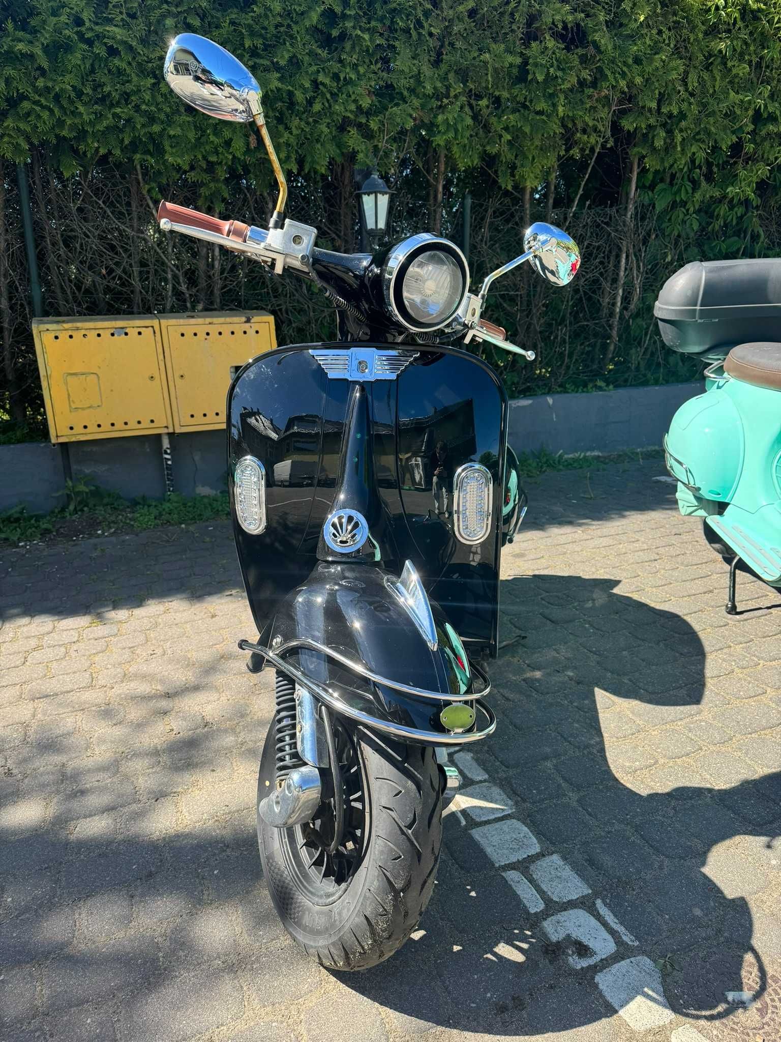 Skuter elektryczny 72V 40Ah jak Vespa