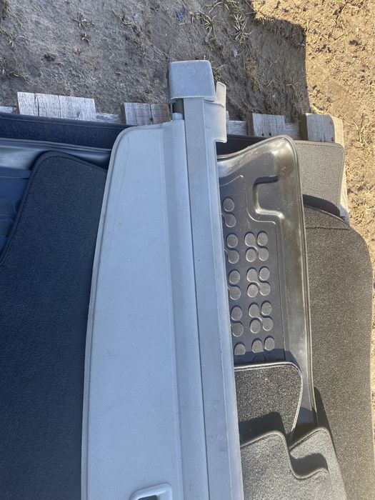 Шторка багажника VW golf 4 (1999-2003)