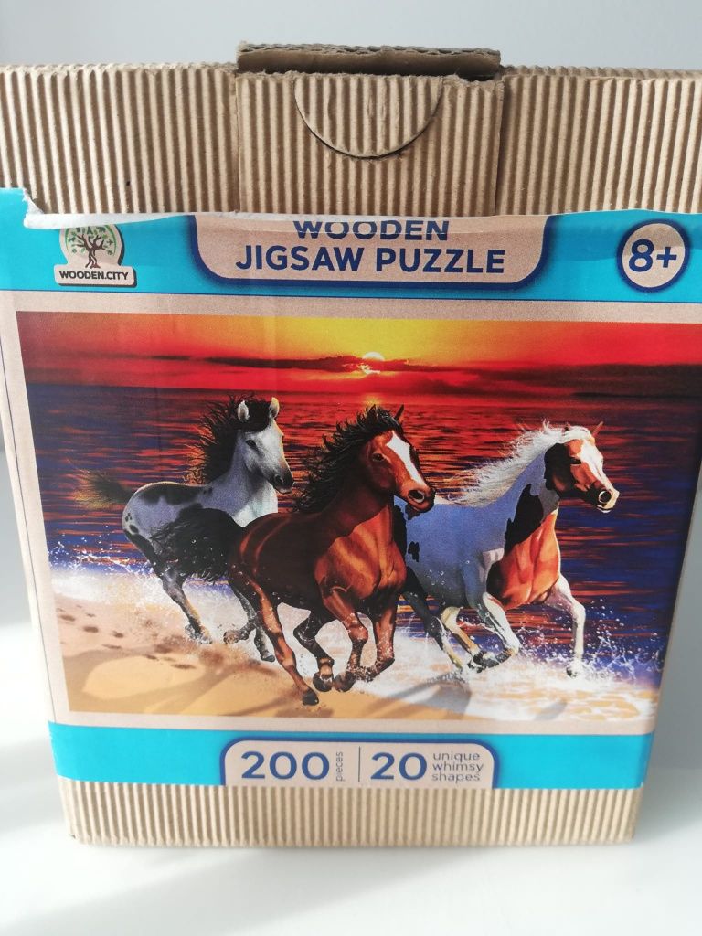 Puzzle drewniane wooden jigsaw konie 200