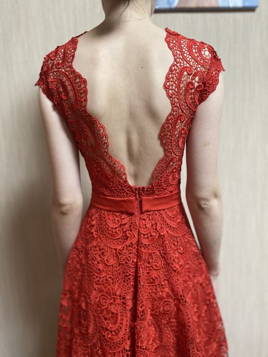 Гіпюрна мереживна вечірня сукня, продаж/оренда