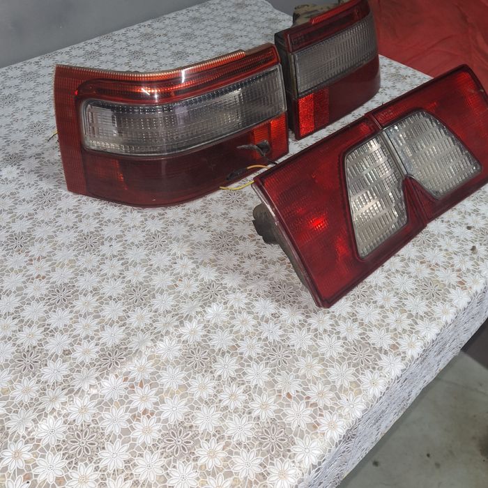 Комплект стопов задних фонарей ваз 2110 2112 клюшки.