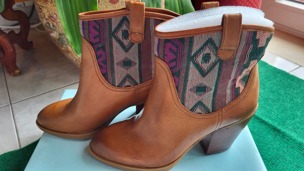 Botas senhora da marca Jessica Simpsonnovas 36