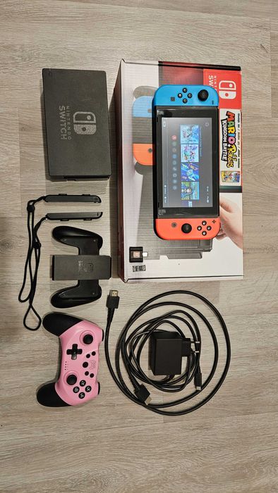 Nintendo Switch V1 CFW Przeróbka, Adapter GC i PADY, 2 Joycony, Etui