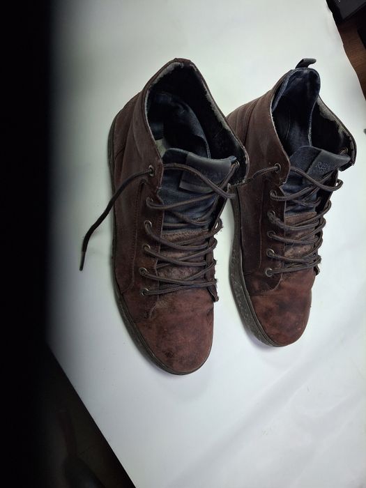 Кірпіч червоний, був в використані ,але в гарному стані , поміч в загр