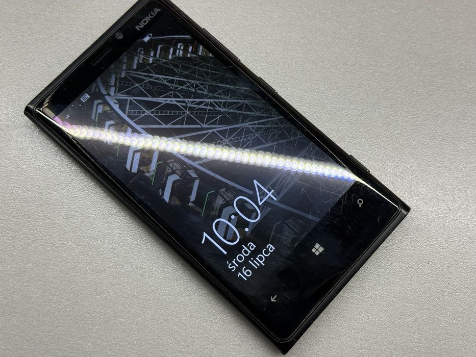 Sprzedam stary telefon komórkowy Nokia Lumia 920