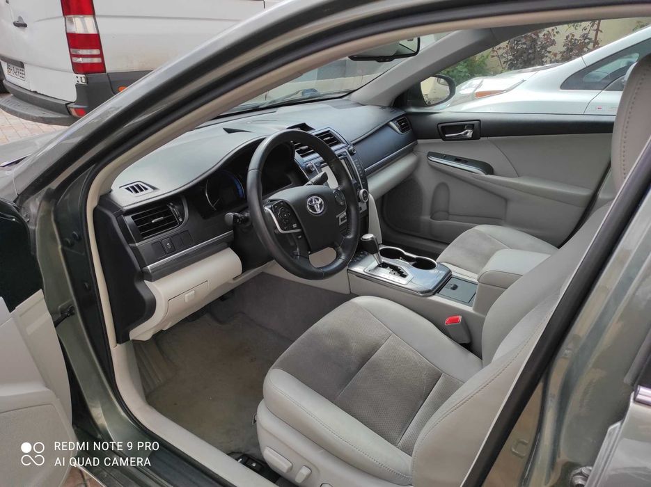 Сдам в аренду TOYOTA CAMRY 50 гибрид 2012 год супер цена 630 гр день