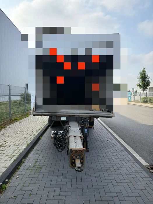 Fliegl TPS 135  Przyczepa tandem platforma 05.2010, DMC 13.5T , ład. 9.300 kg, import