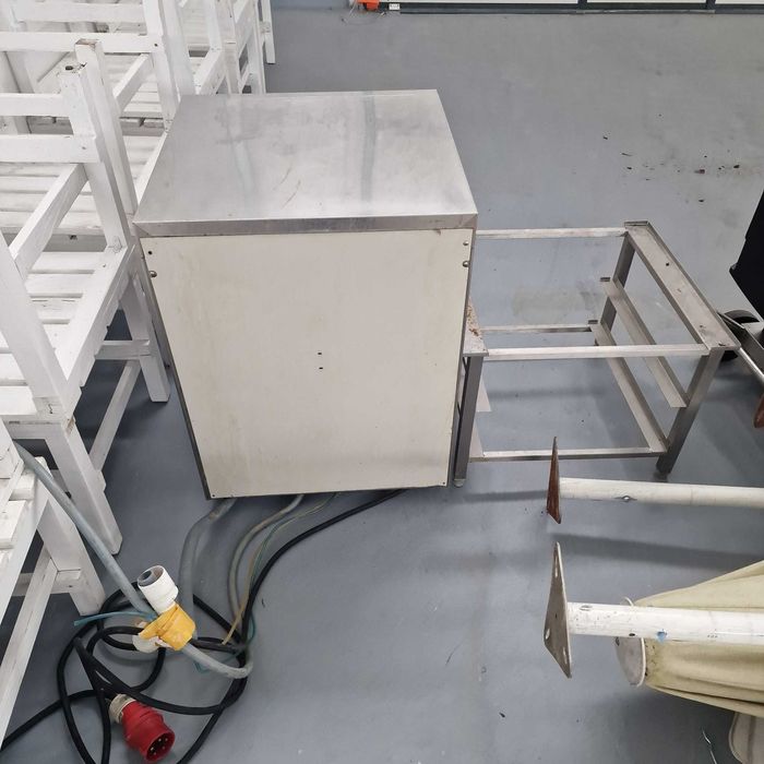 Zmywarka komorowa PLUVIA 260