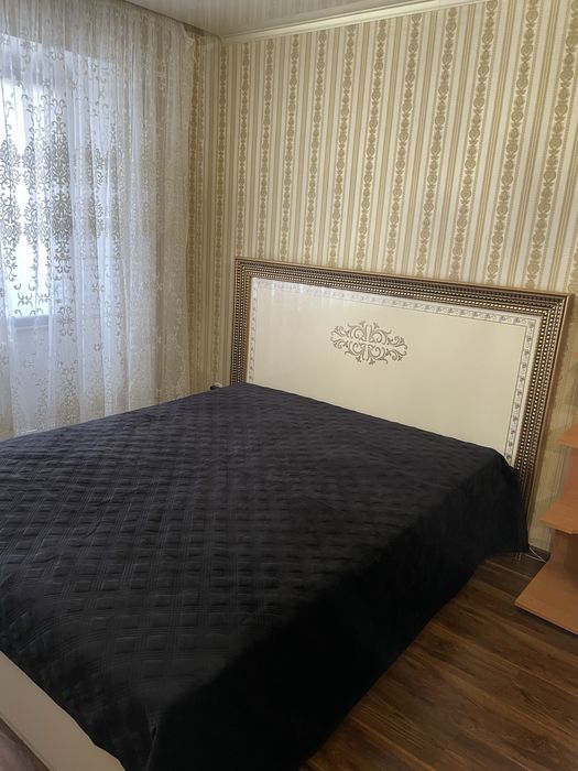 ВІЛЬНА  Центральна 90 однокімнатна