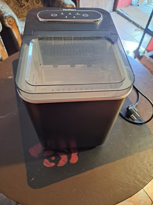 Kostkarka do lodu Hoffen