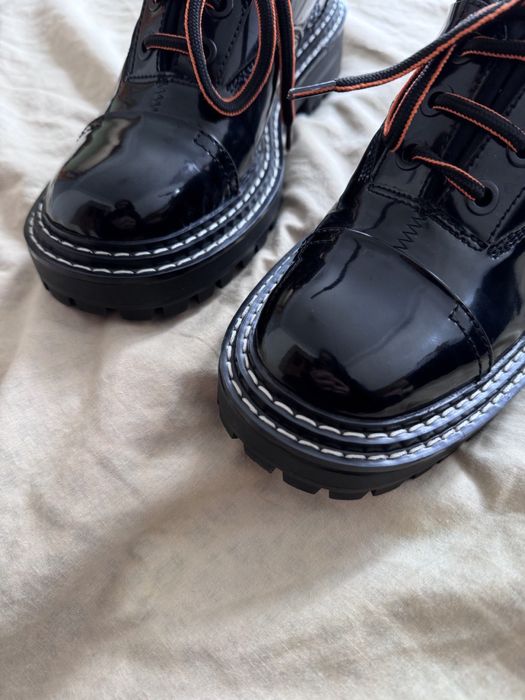 Жіночі оксворди PRPY