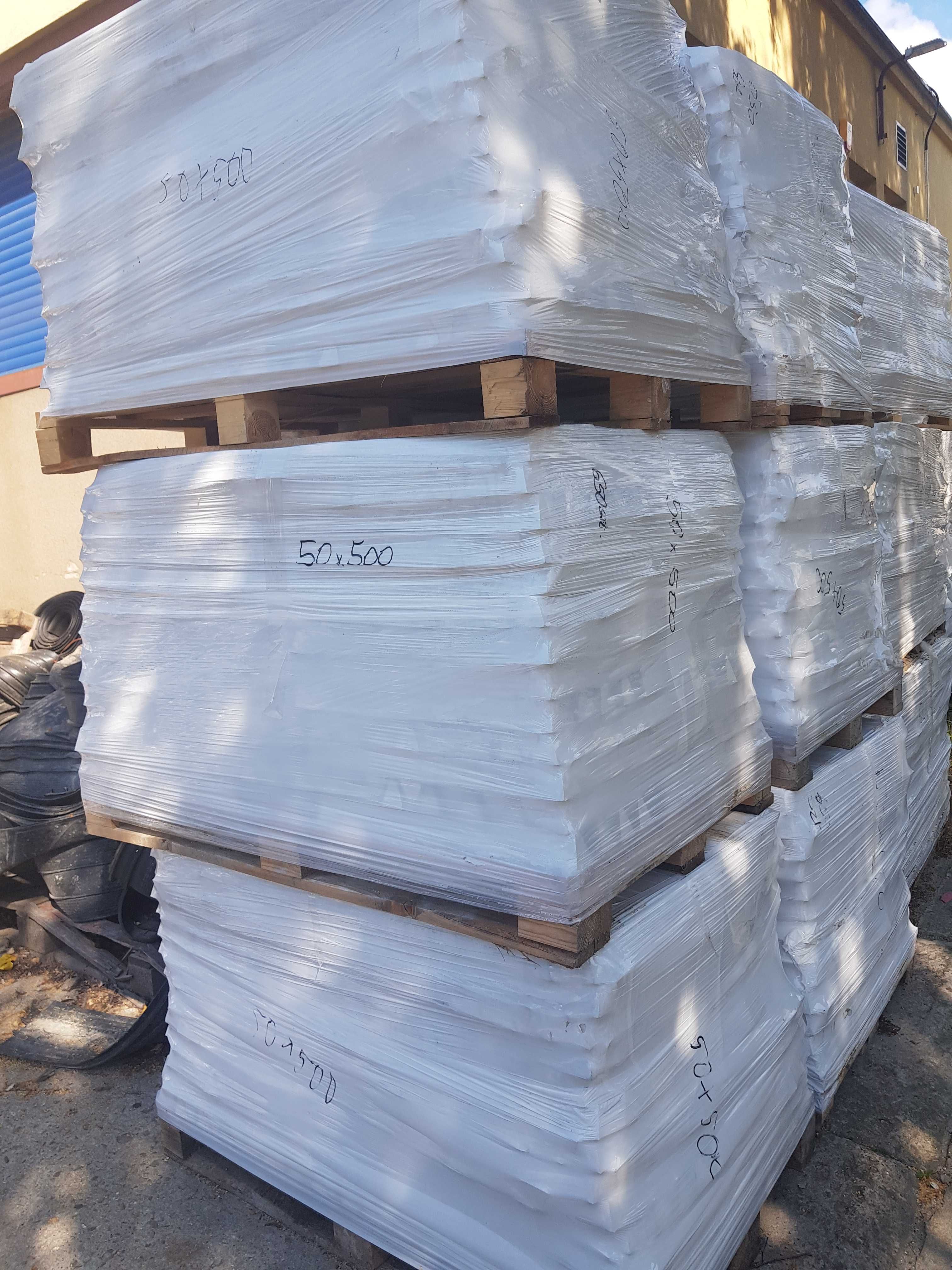 Dystanse betonowe 5cm, listwy pod zbrojenie 50x500