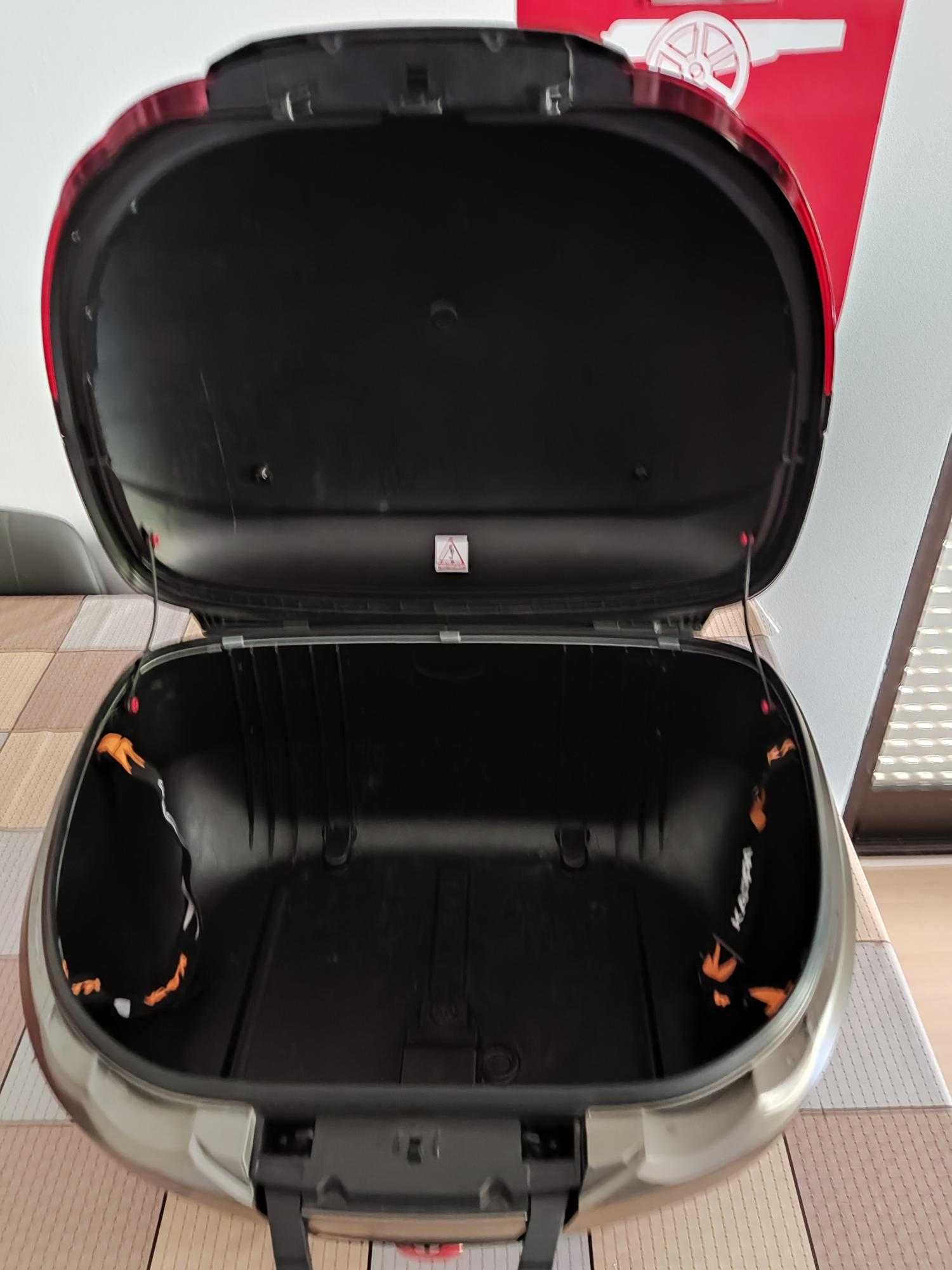 Mala top case Kappa (Givi) 56L 2 capacetes
