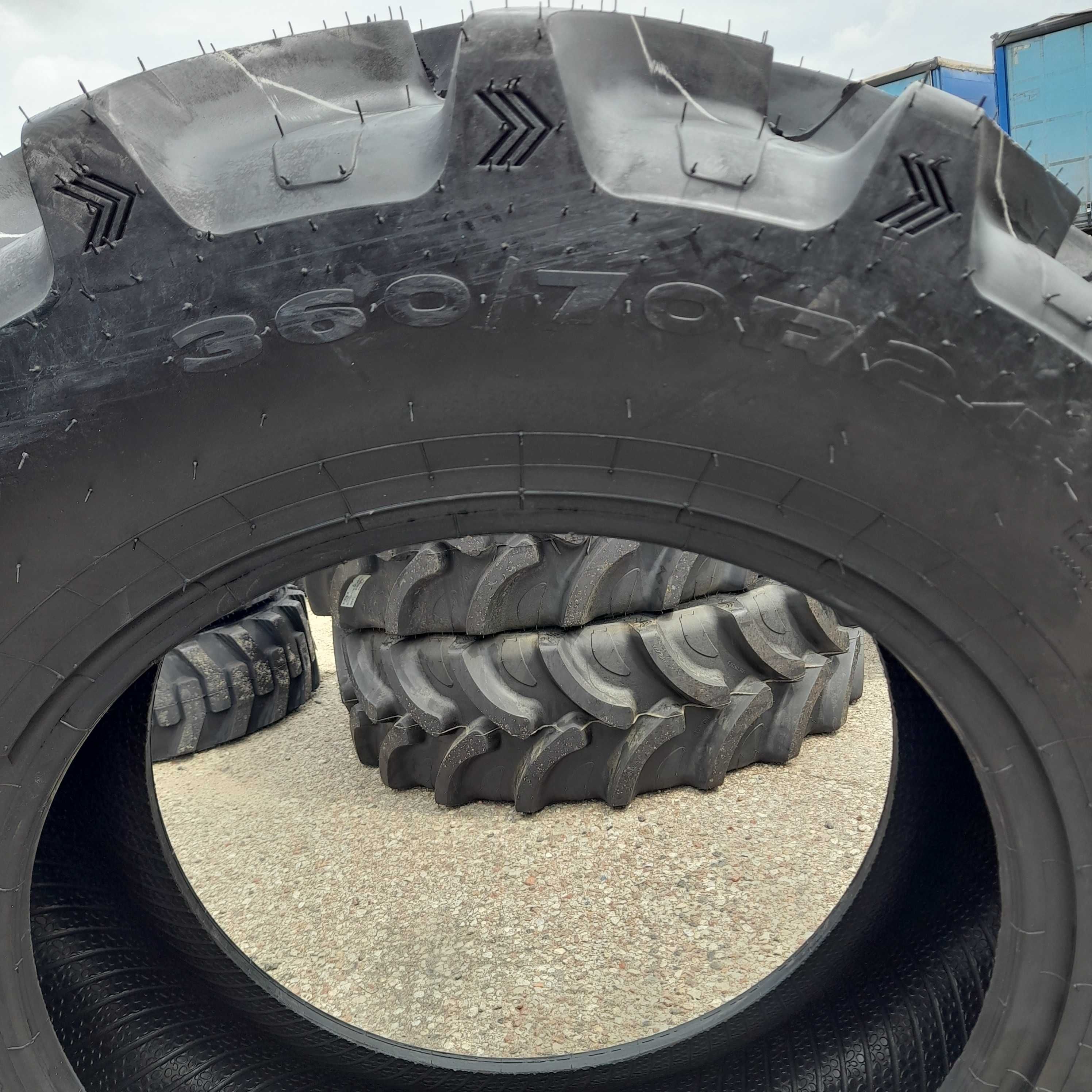 Opona 360/70R24 122D TL Earth-Pro 700 GALAXY data produkcji 2025r.
