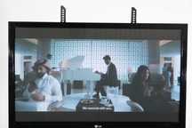 Telewizor LG 42PT353 42” – sprawny, porysowana ramka