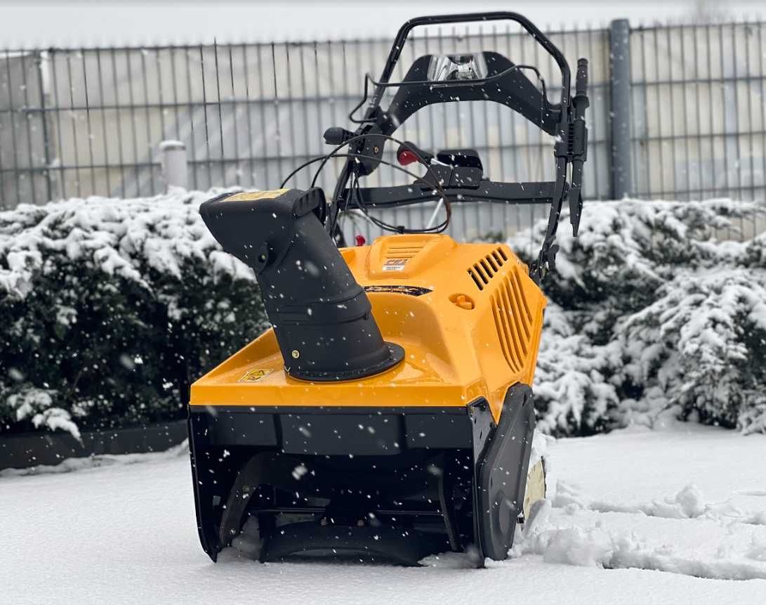 Odśnieżarka Spalinowa  Cub Cadet 221 LHP / 6KM / 53cm / Starter EL.