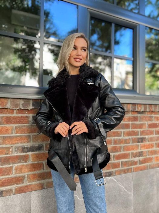 Дублянка з натуральним хутром на комірці