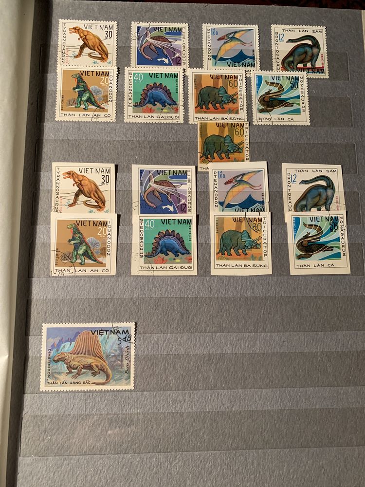 Продам марки по теме динозавры