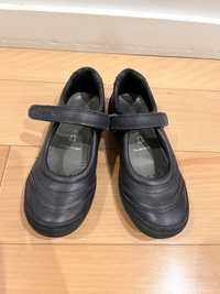 Sapatos uniforme Geox