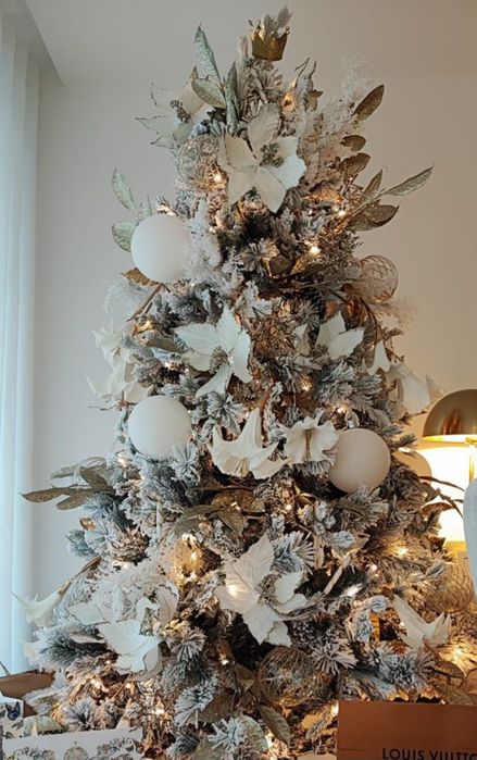 Árvore de natal verde ,medida: 2.20 x 1.40