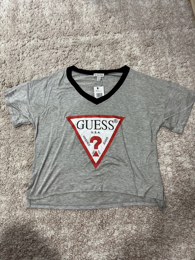 Футболка Guess