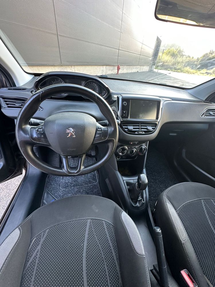 Peugeot 208 1.2 PureTech (2012) – 95.000km – Excelente Estado