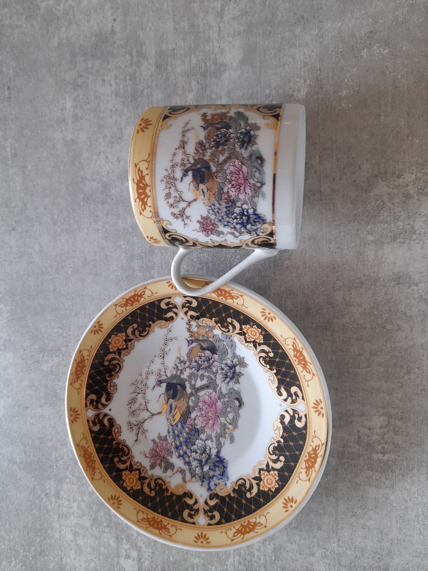Serwis do kawy espresso z porcelany - 6 filiżanek i spodków