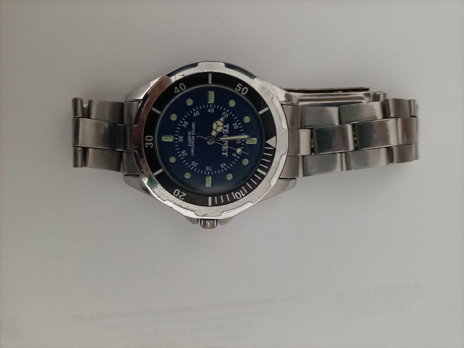 Relógio Tecnet homem 4 cm com escala em preto e mostrador azul de quar