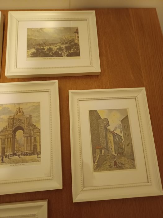 Quadros brancos com imagens antigas