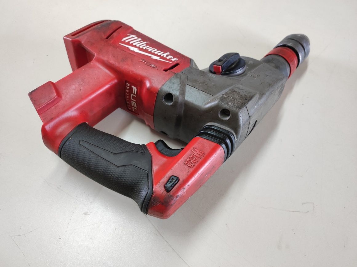 Młotowiertarka SDS Aku Milwaukee M18 CHX 0