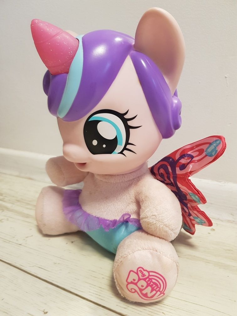 Duży Kucyk księżniczka My Little Pony Flurry Heart hasbro jednorożec