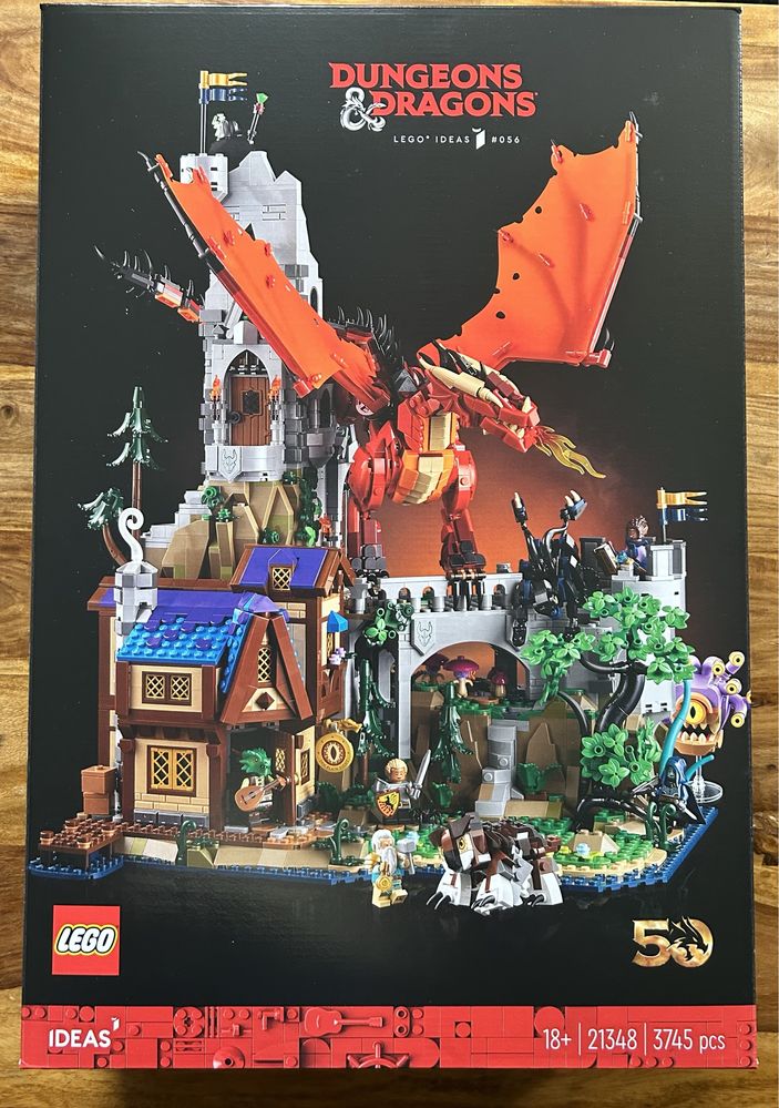 zestaw Lego® Dungeons & Dragons: Opowieść czerwonego smoka (21348)