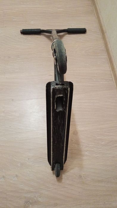 Трюковий самокат