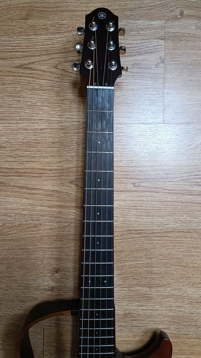 Yamaha SLG200S NA - Silent guitar