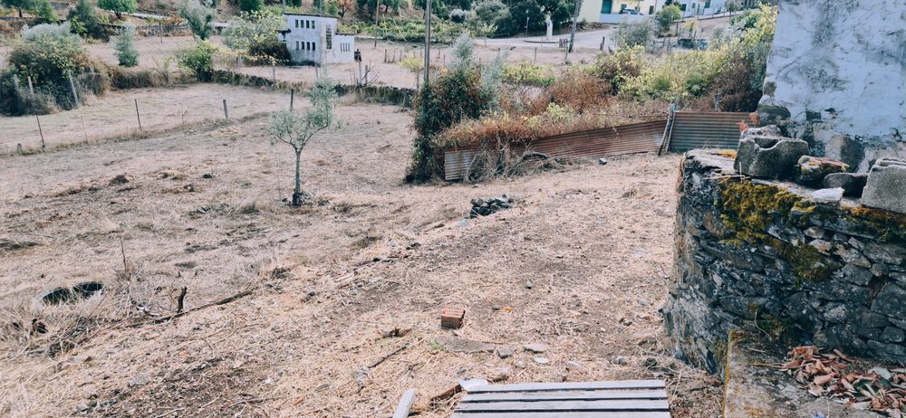 Moradia inserida em terreno de 3.700 m².