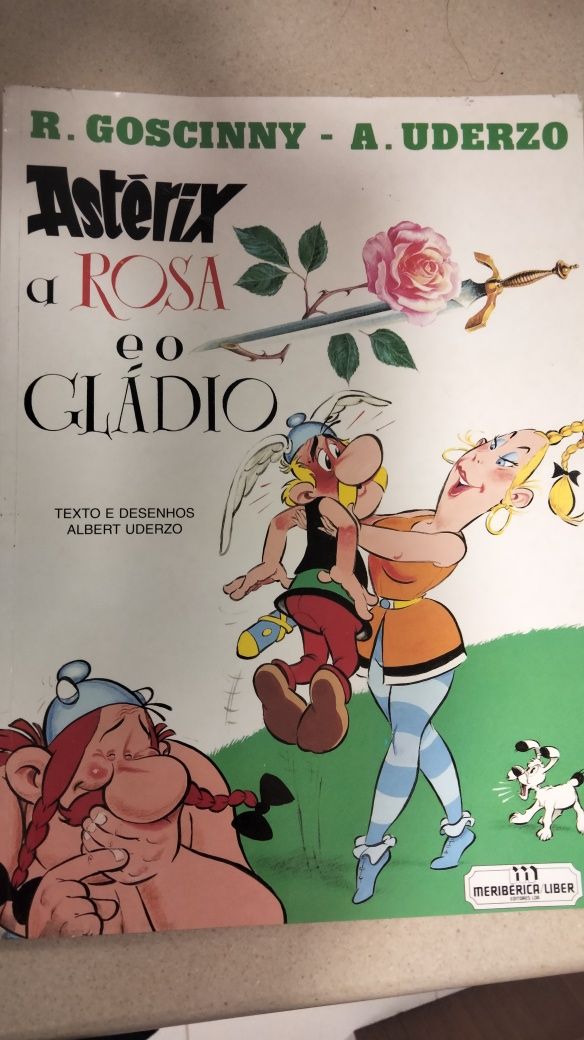 Banda desenhada Asterix " A rosa e o gládio"