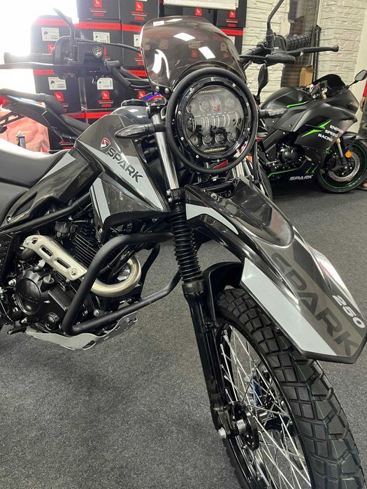 АКЦІЯ Мотоцикл SPARK SP250D-3