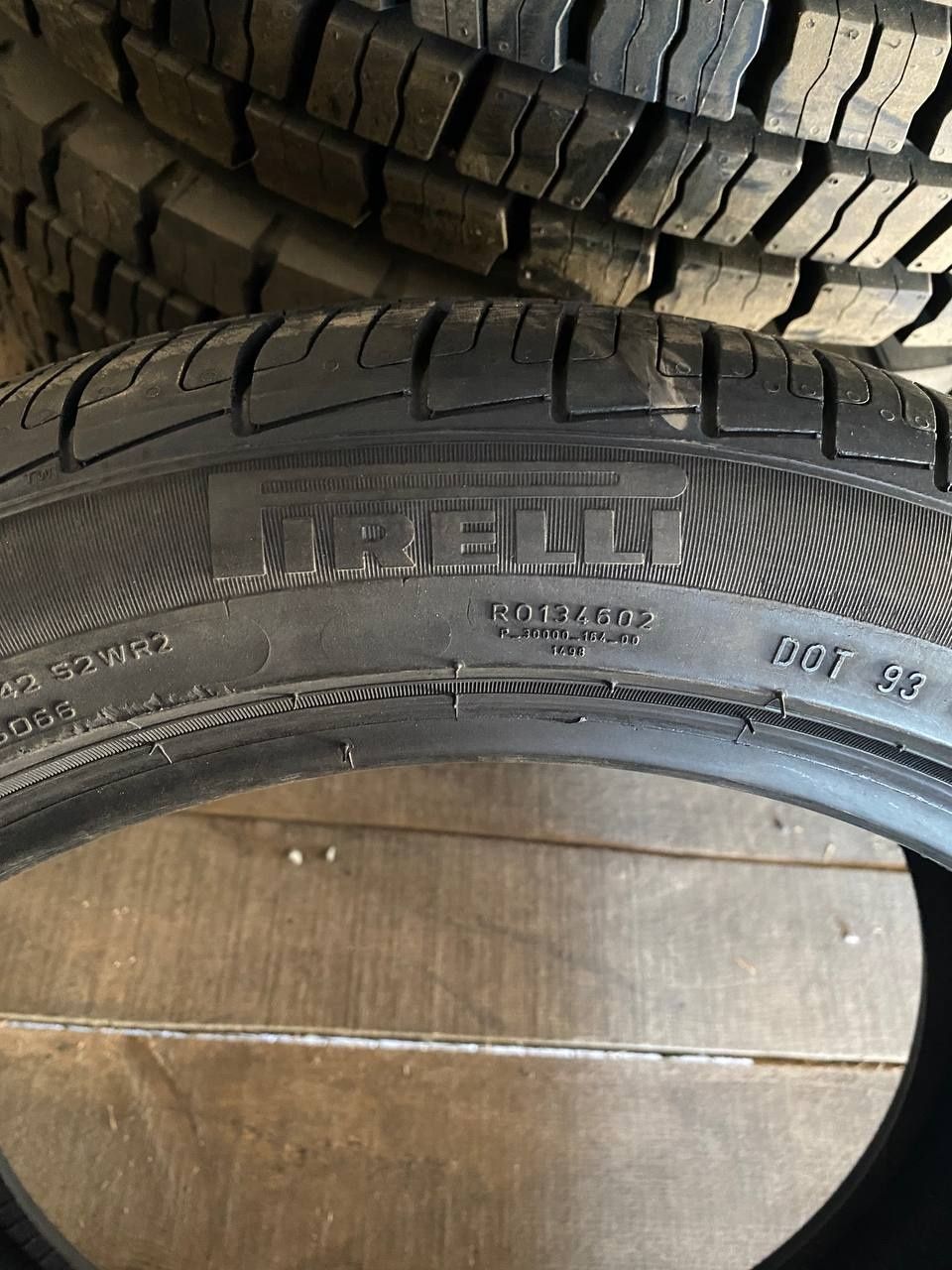 Шини всесезонні 225/45R17 Pirelli 95% залишок 20рік