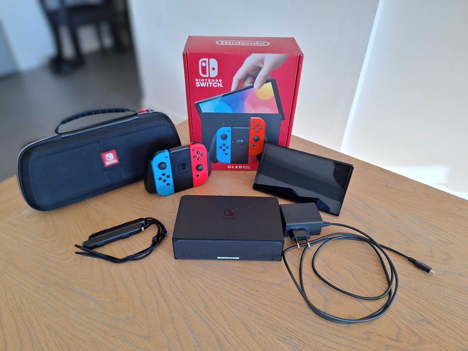 Konsola Nintendo Switch OLED Wielokolorowy 64GB
