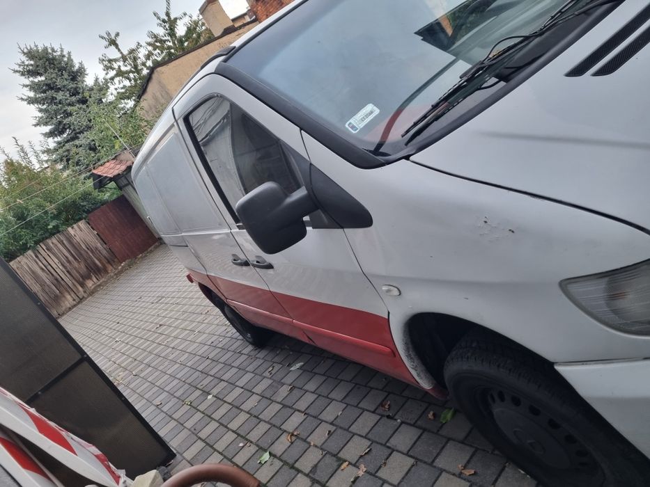 Zderzak przod vito w638 lift 2003r 2.2cdi biały caly mercedes benz