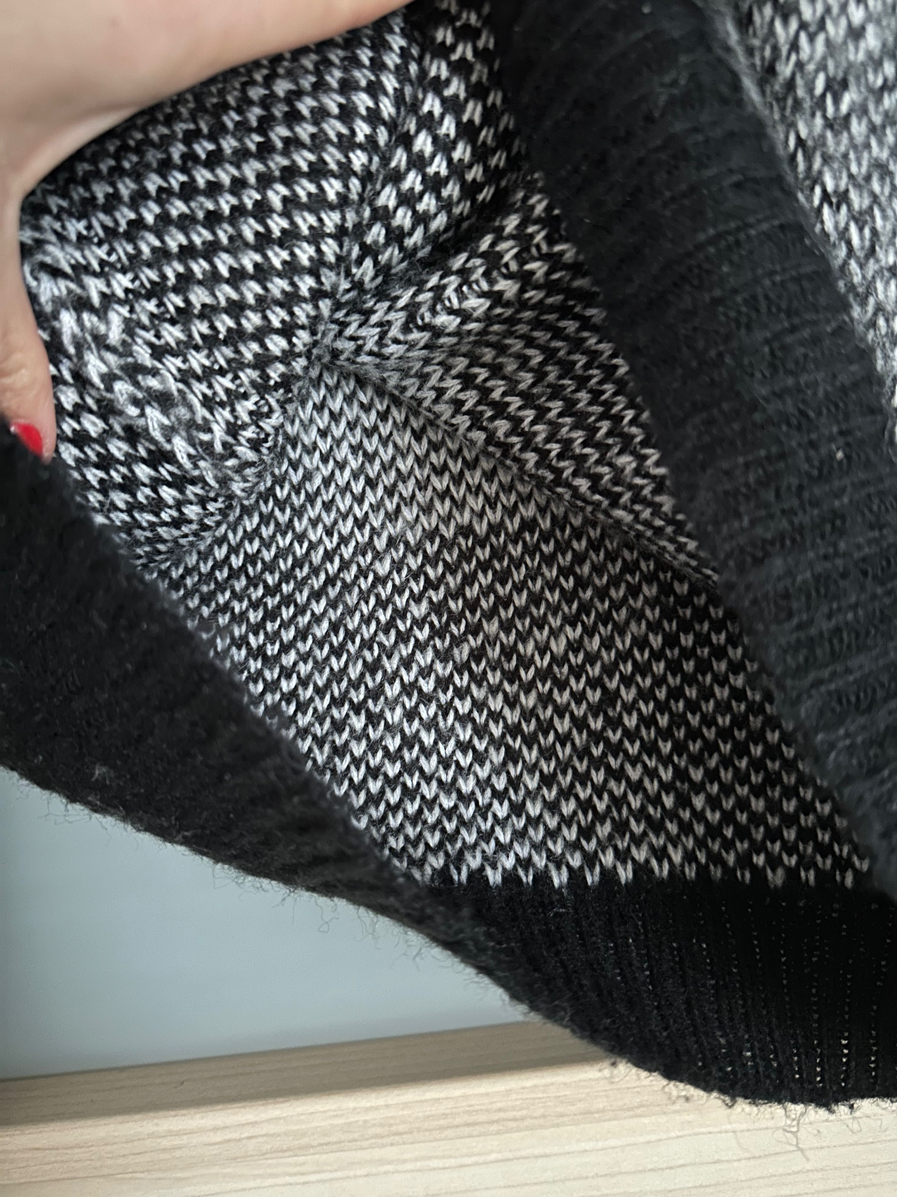 Sweter Sinsay w kratę