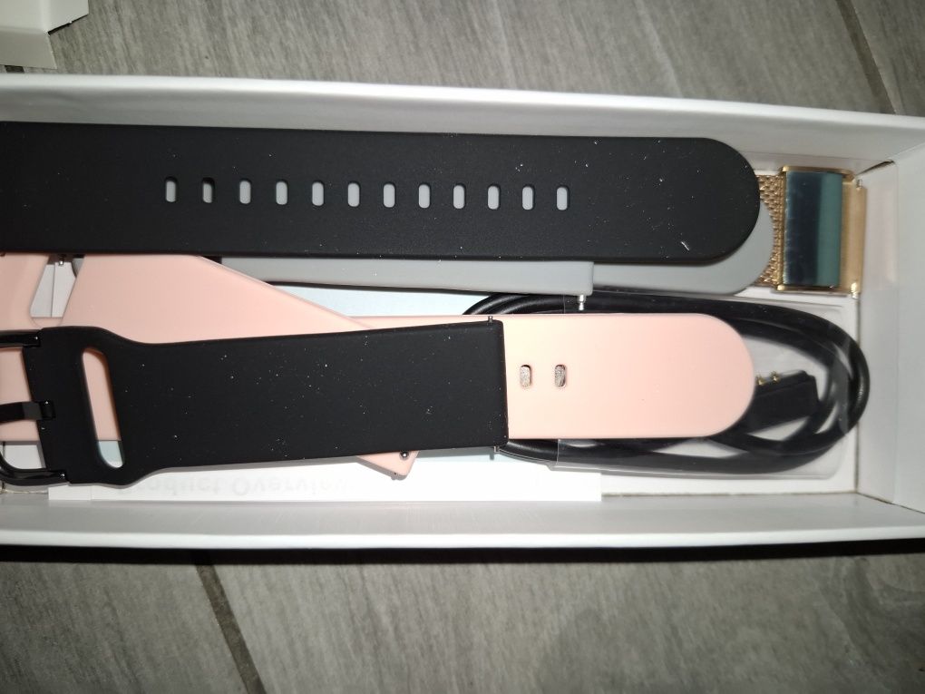 Smartwatch Lewer nowy