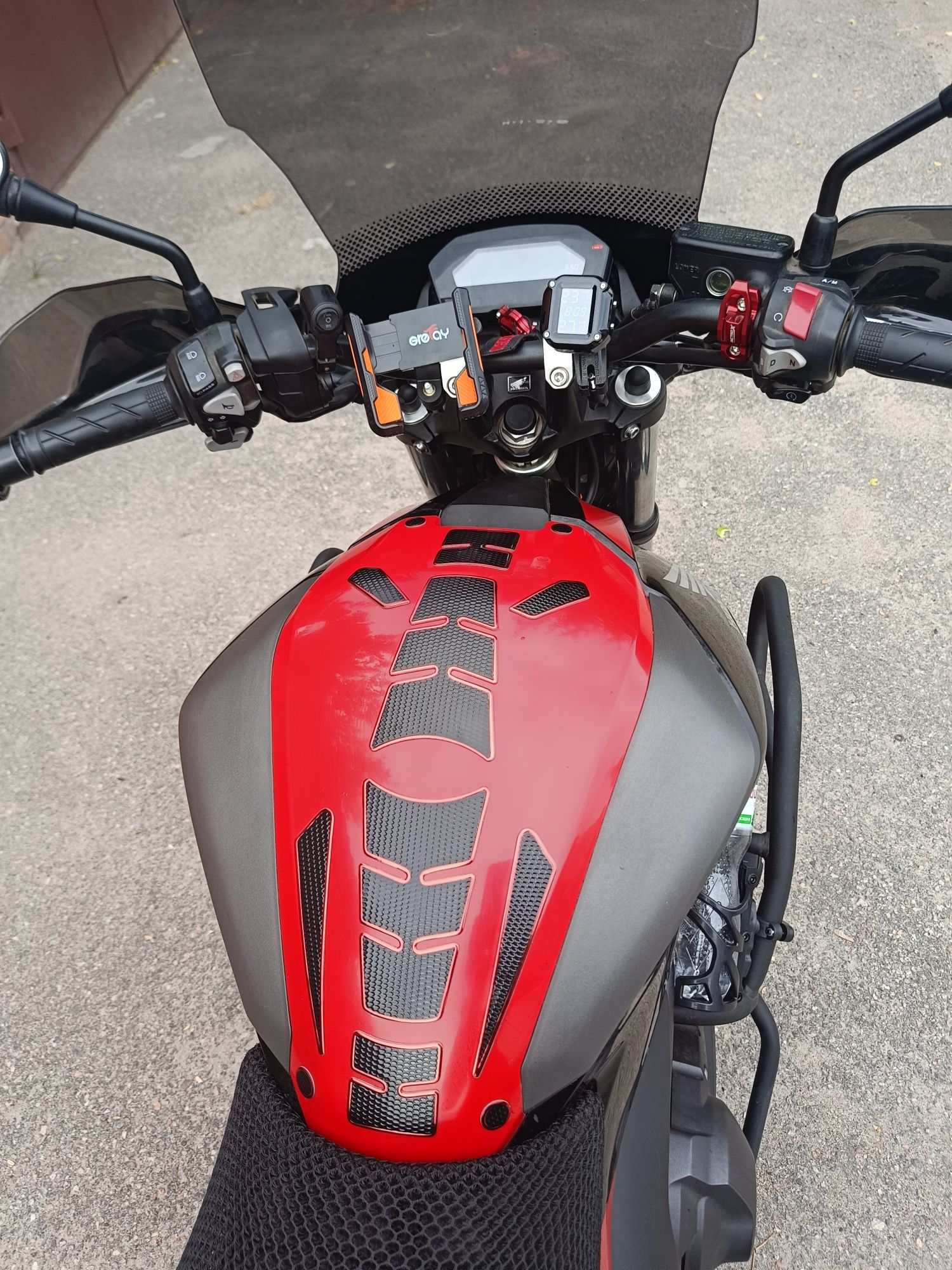 HONDA NC750SD 2016 на роботе

коробкой "робот"