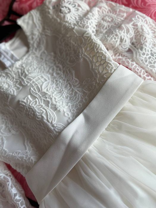 Продам сукню 104-110