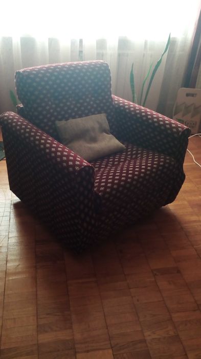 Кресло с новой обивкой. Новое кресло на каркасе массива дерева!