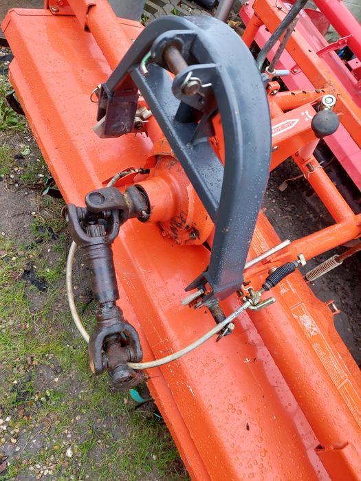 Glebogryzarka Kubota 145cm Szybkozłącze Wałek Oryginał do C330 C360
